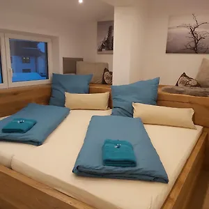 Penthouse-feeling Mabea Apartment Innsbruck