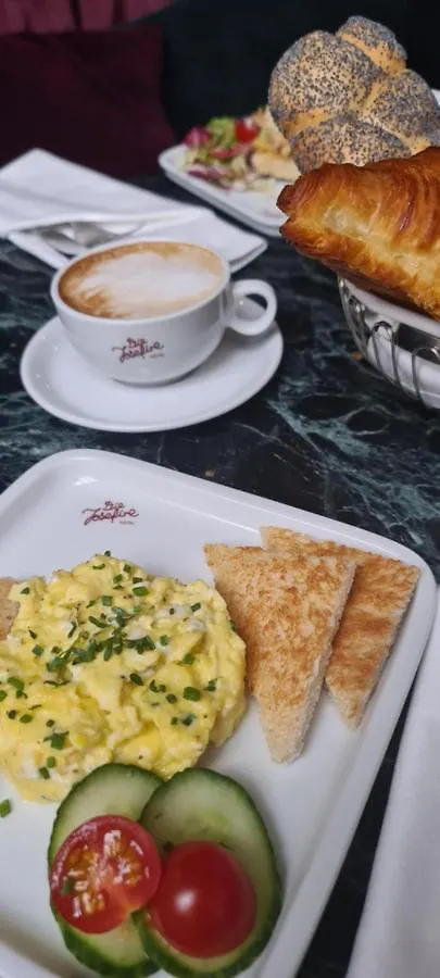 Hotel Josefine Vienna